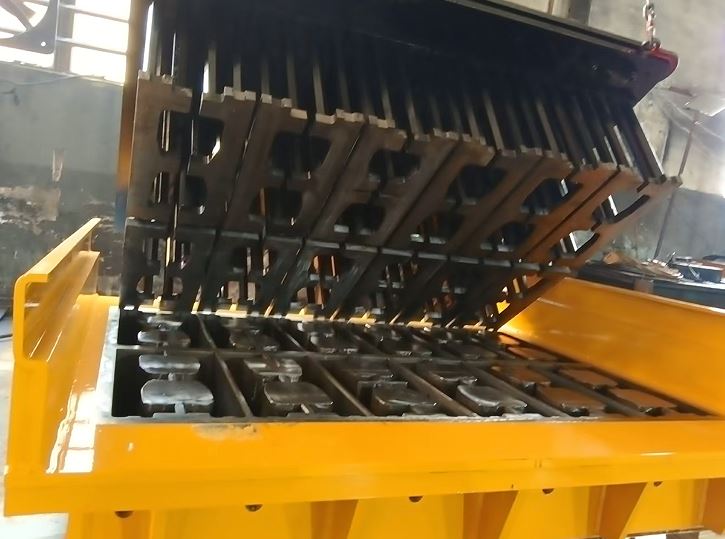 Hollow Block Moulding suppliers